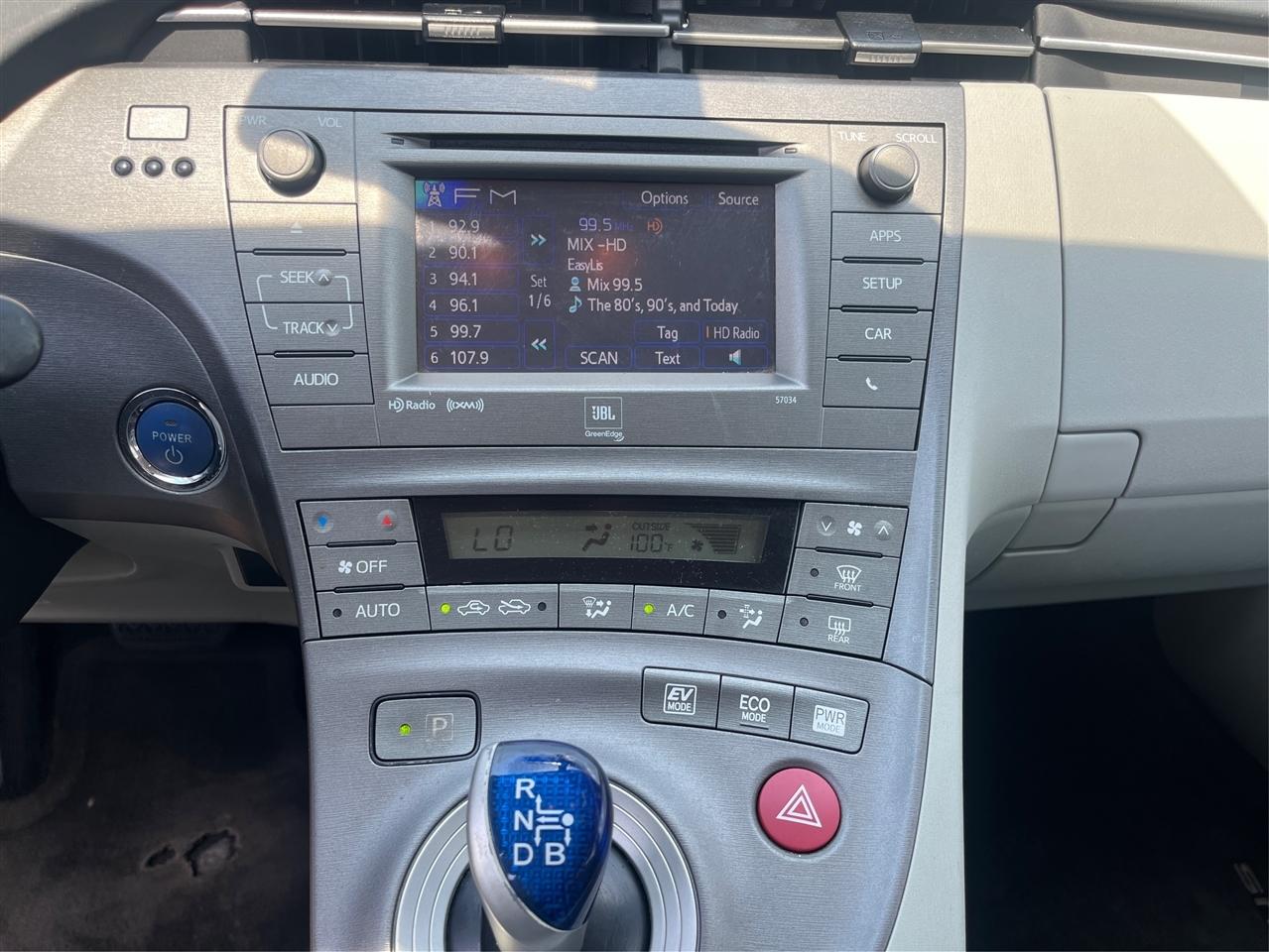 Toyota Prius Four 2012