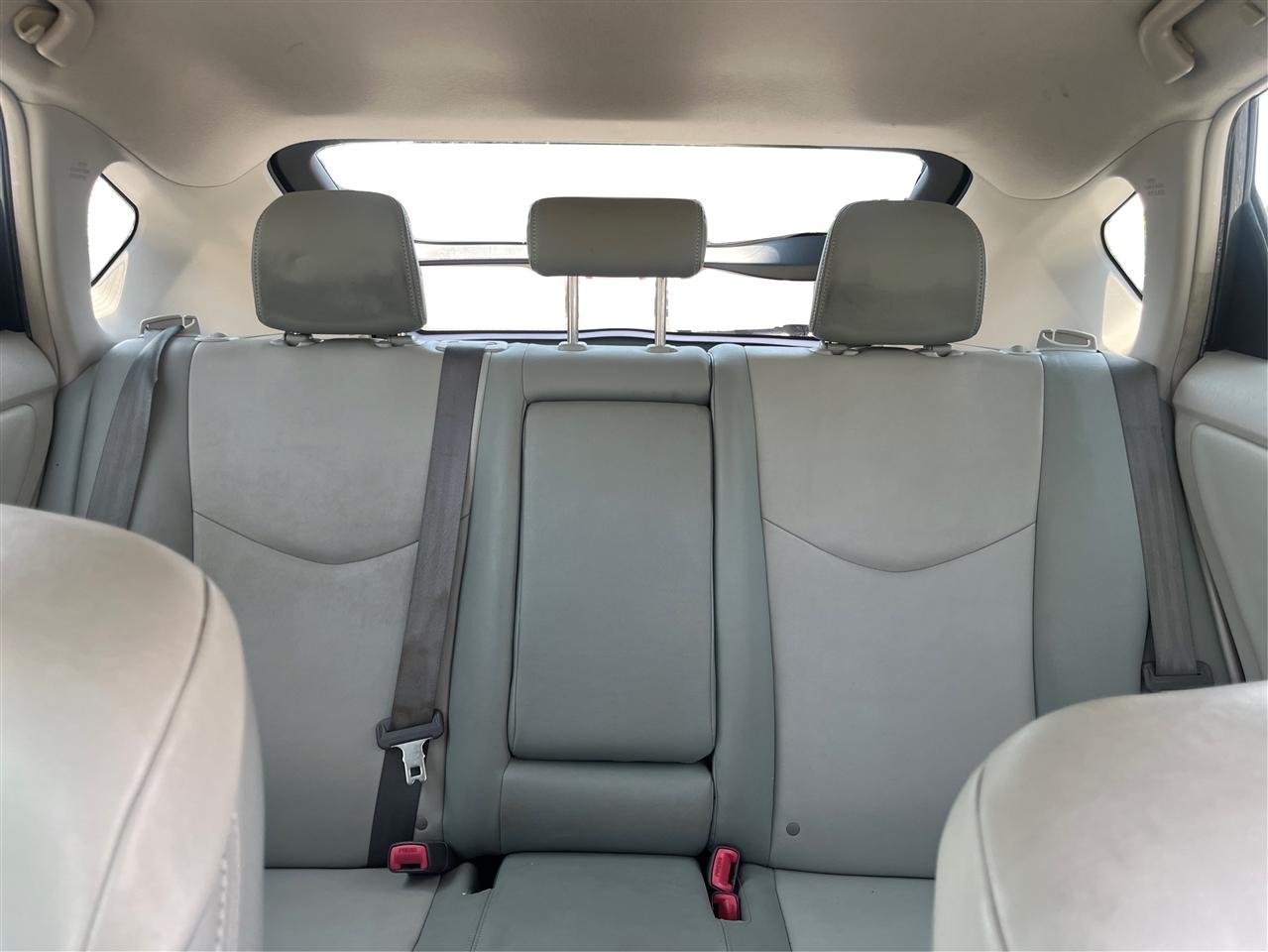 Toyota Prius Four 2012