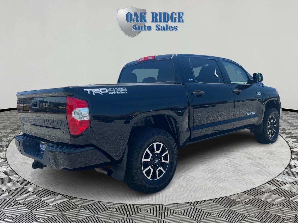 Toyota Tundra SR5 2016