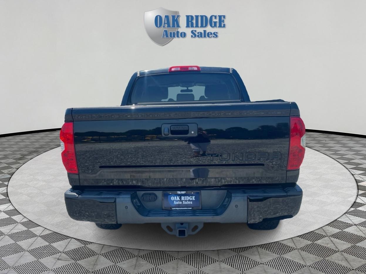 Toyota Tundra SR5 2016