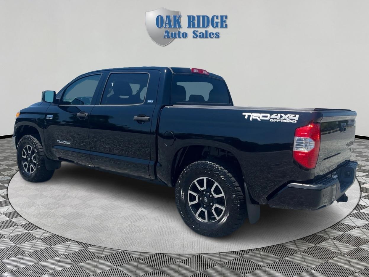 Toyota Tundra SR5 2016