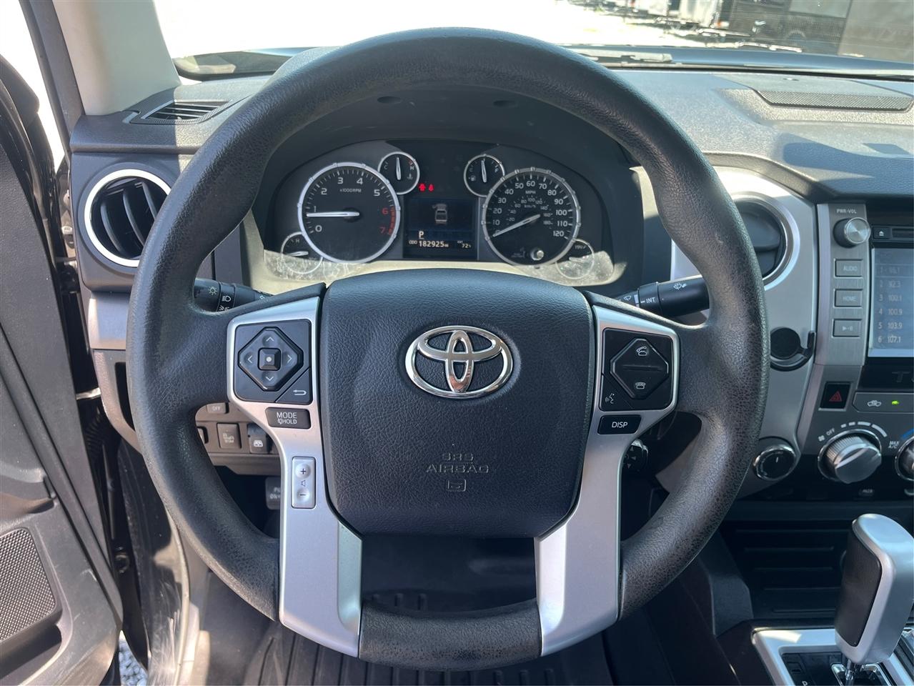 Toyota Tundra SR5 2016