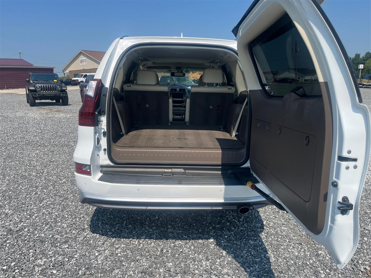 Lexus GX 460 Base 2017