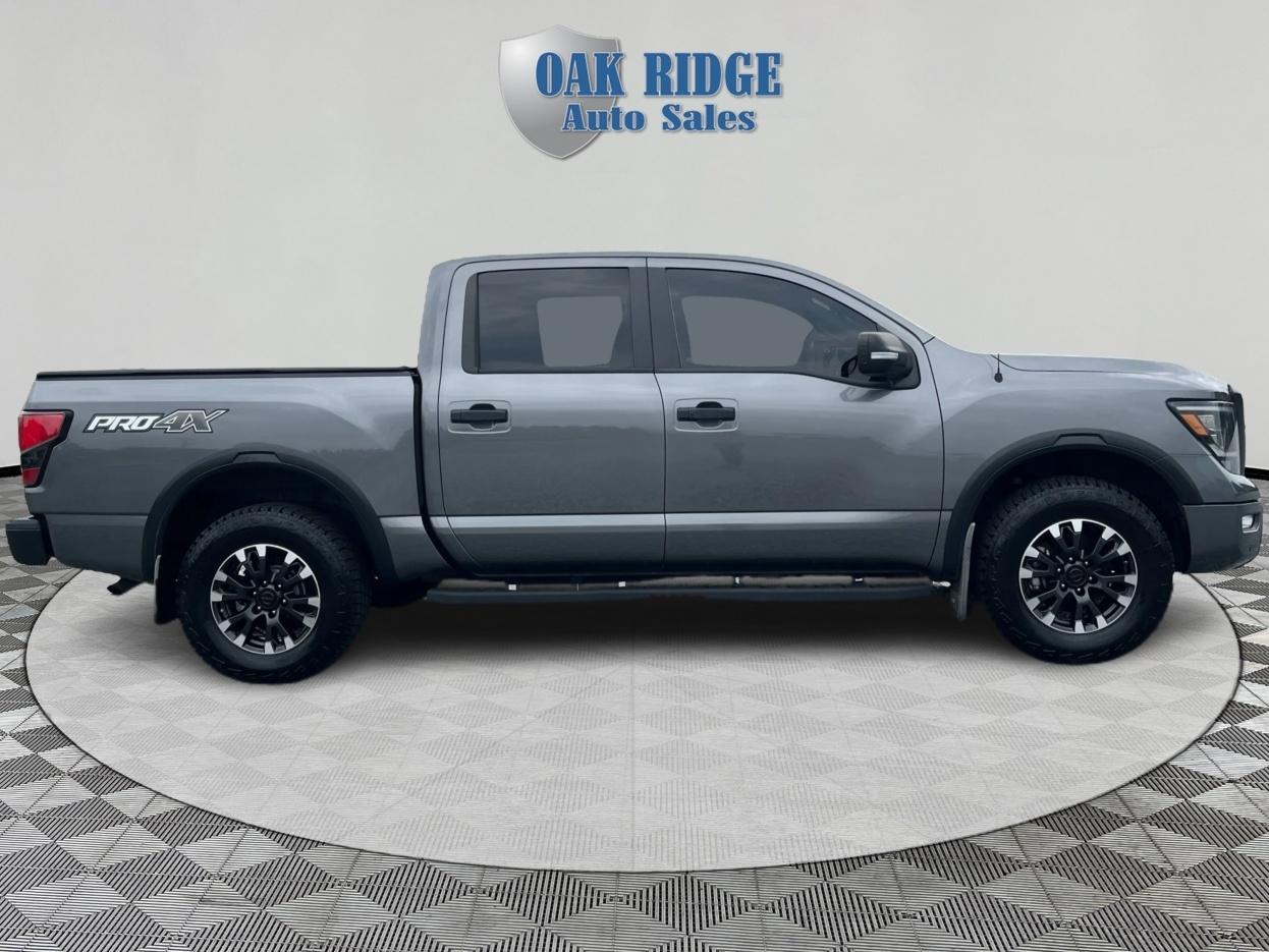 Nissan Titan PRO-4X 2021