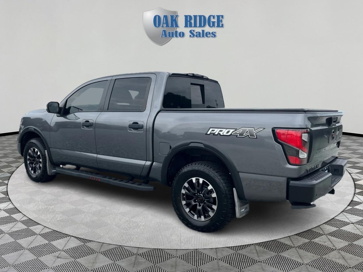 Nissan Titan PRO-4X 2021