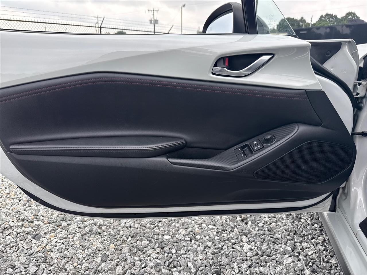 Mazda MX-5 Miata RF  2017