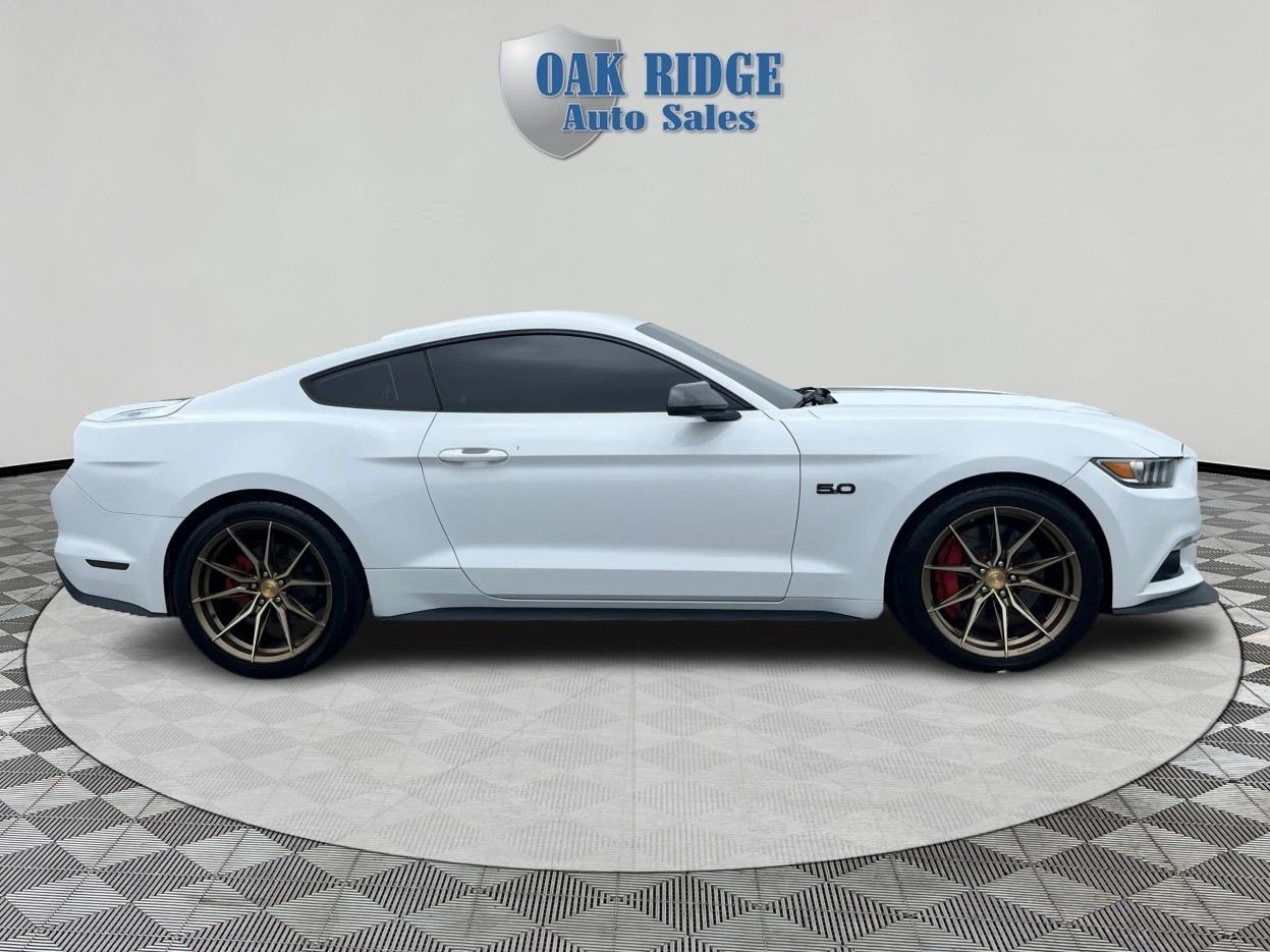 Ford Mustang GT Premium 2016
