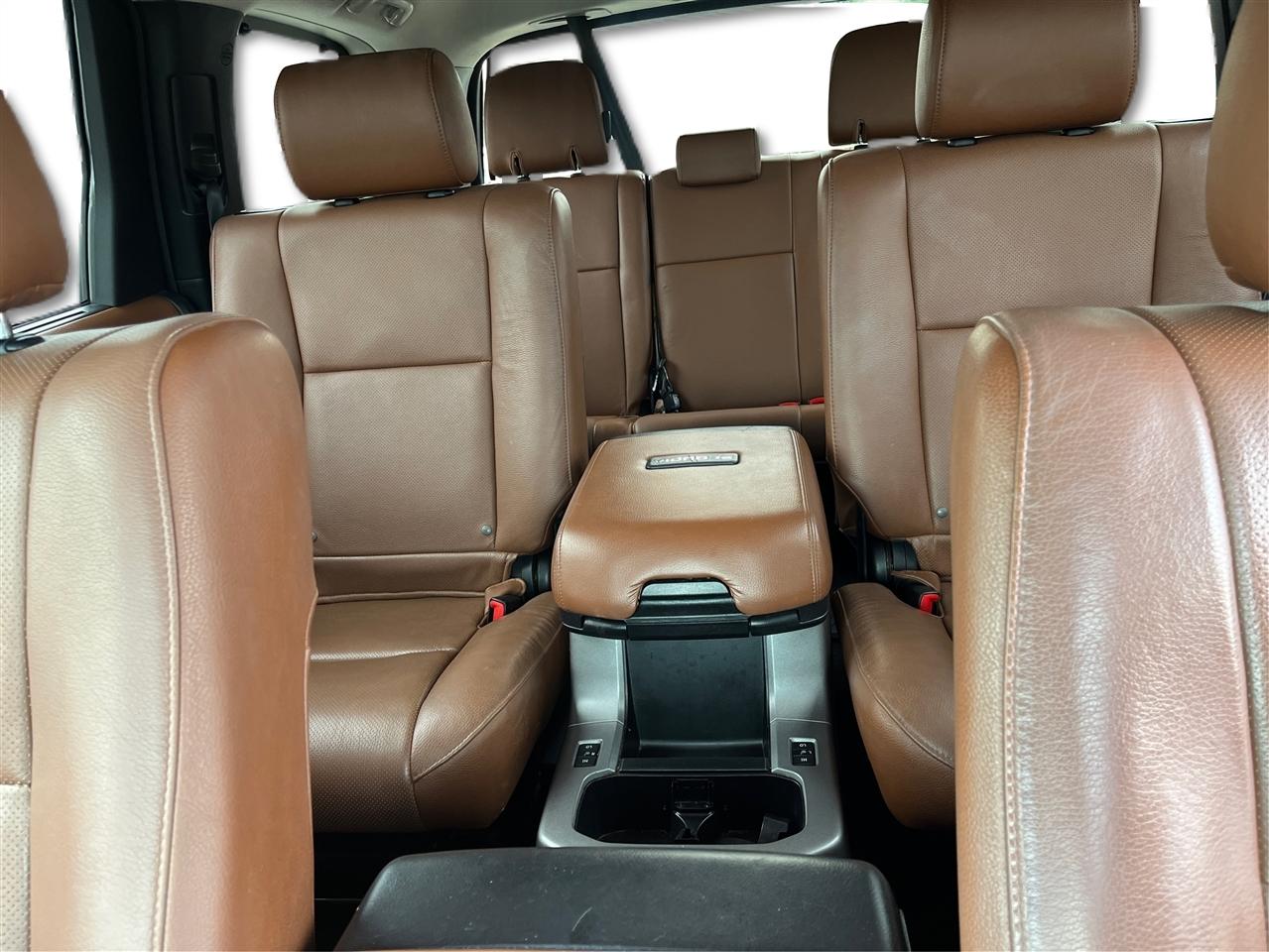 Toyota Sequoia Platinum 2015
