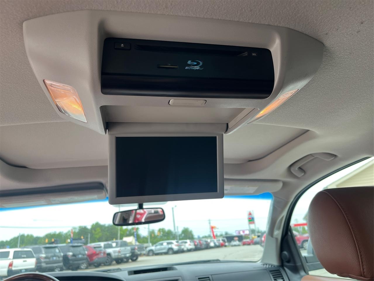 Toyota Sequoia Platinum 2015