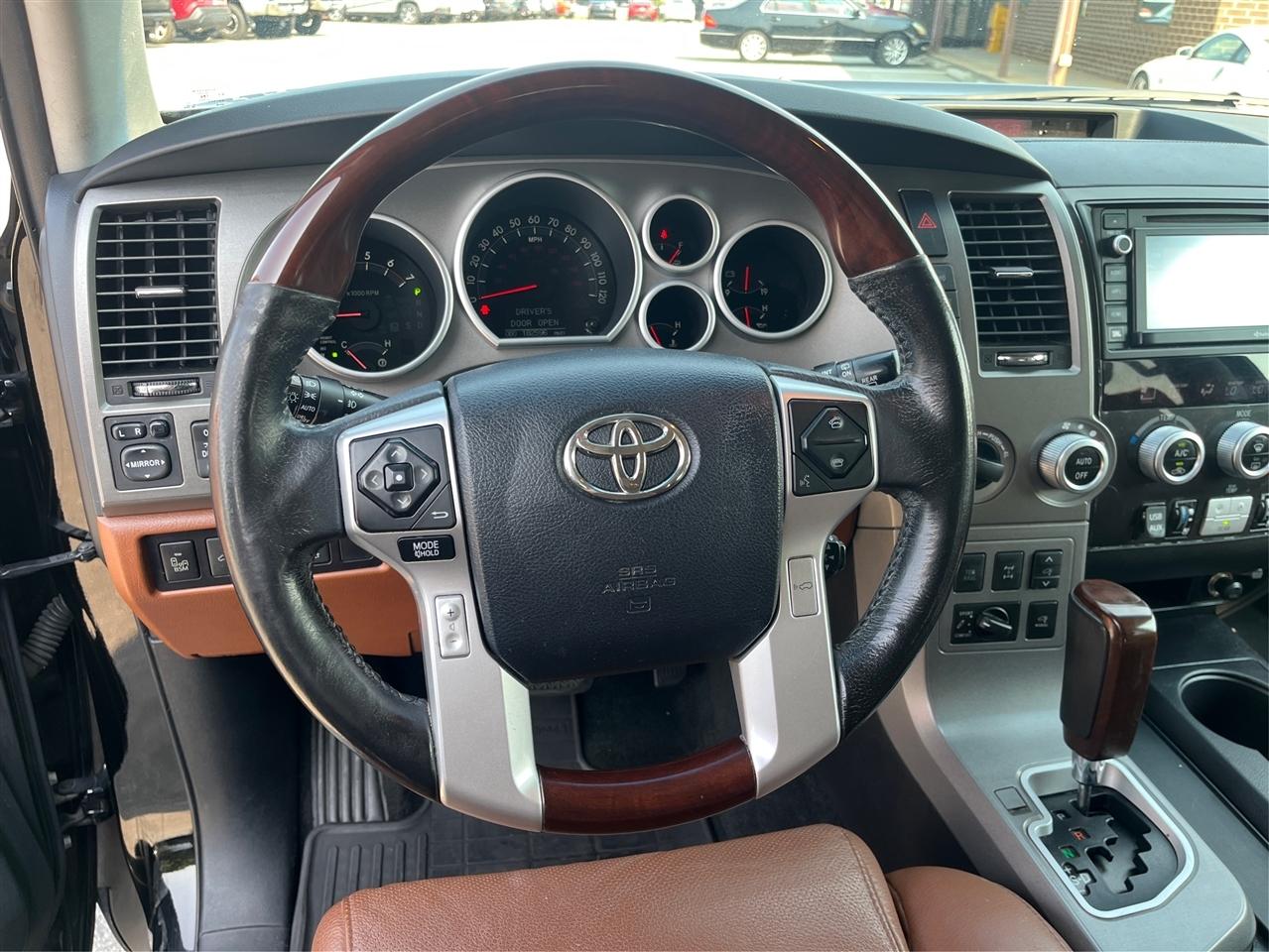 Toyota Tundra  2018