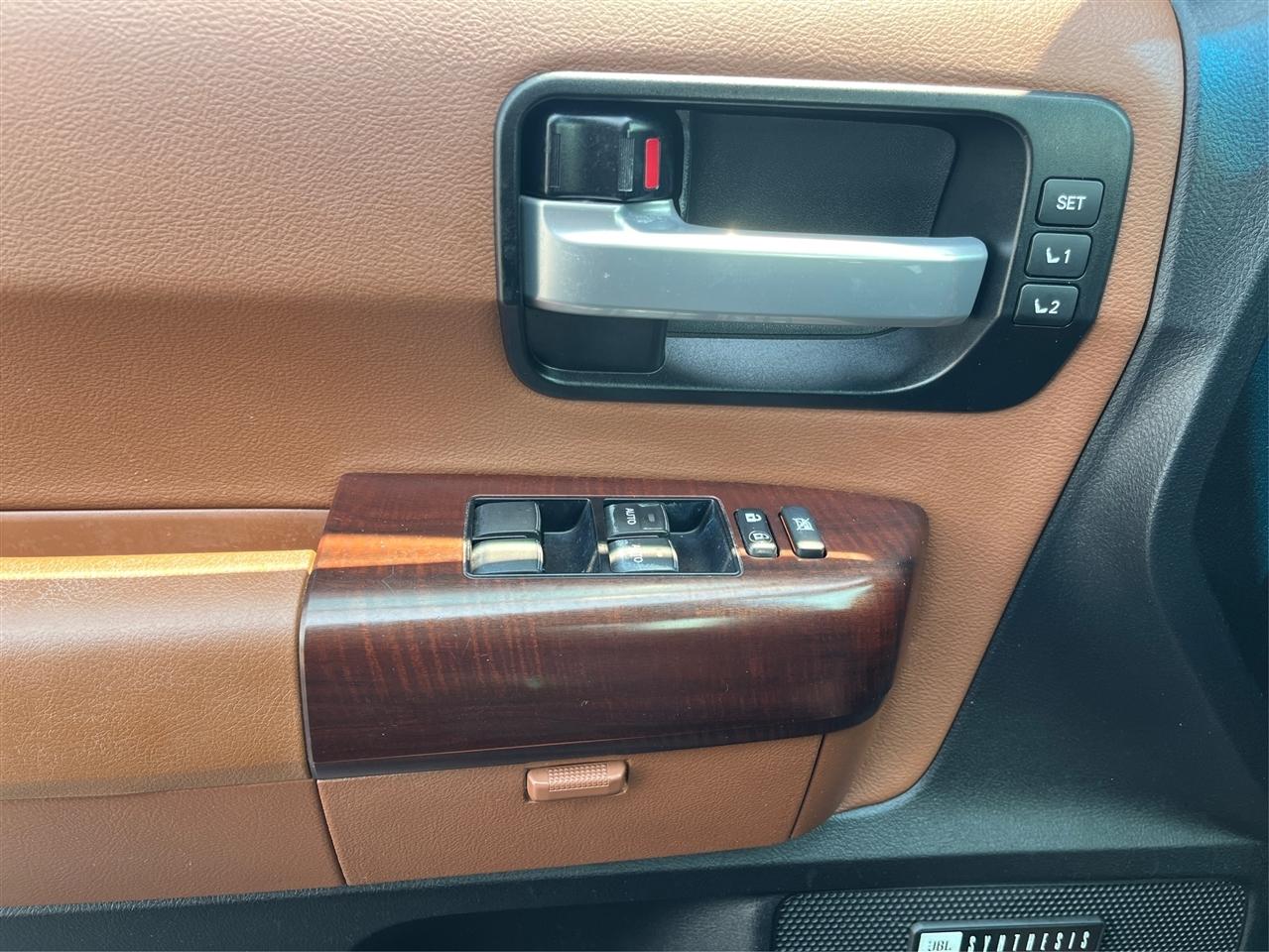 Toyota Tundra  2018