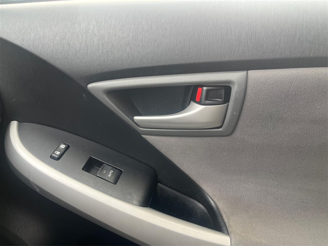 Toyota Prius  2013