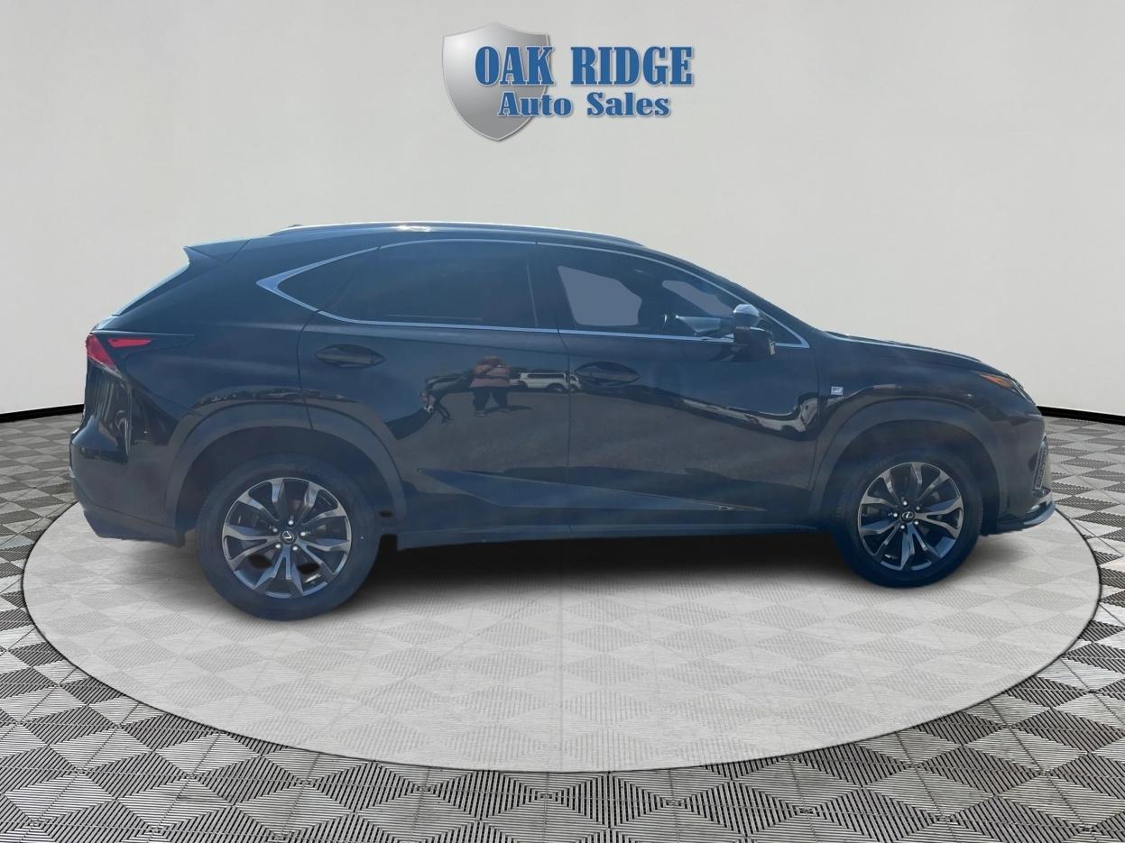 Lexus NX 200t  2018