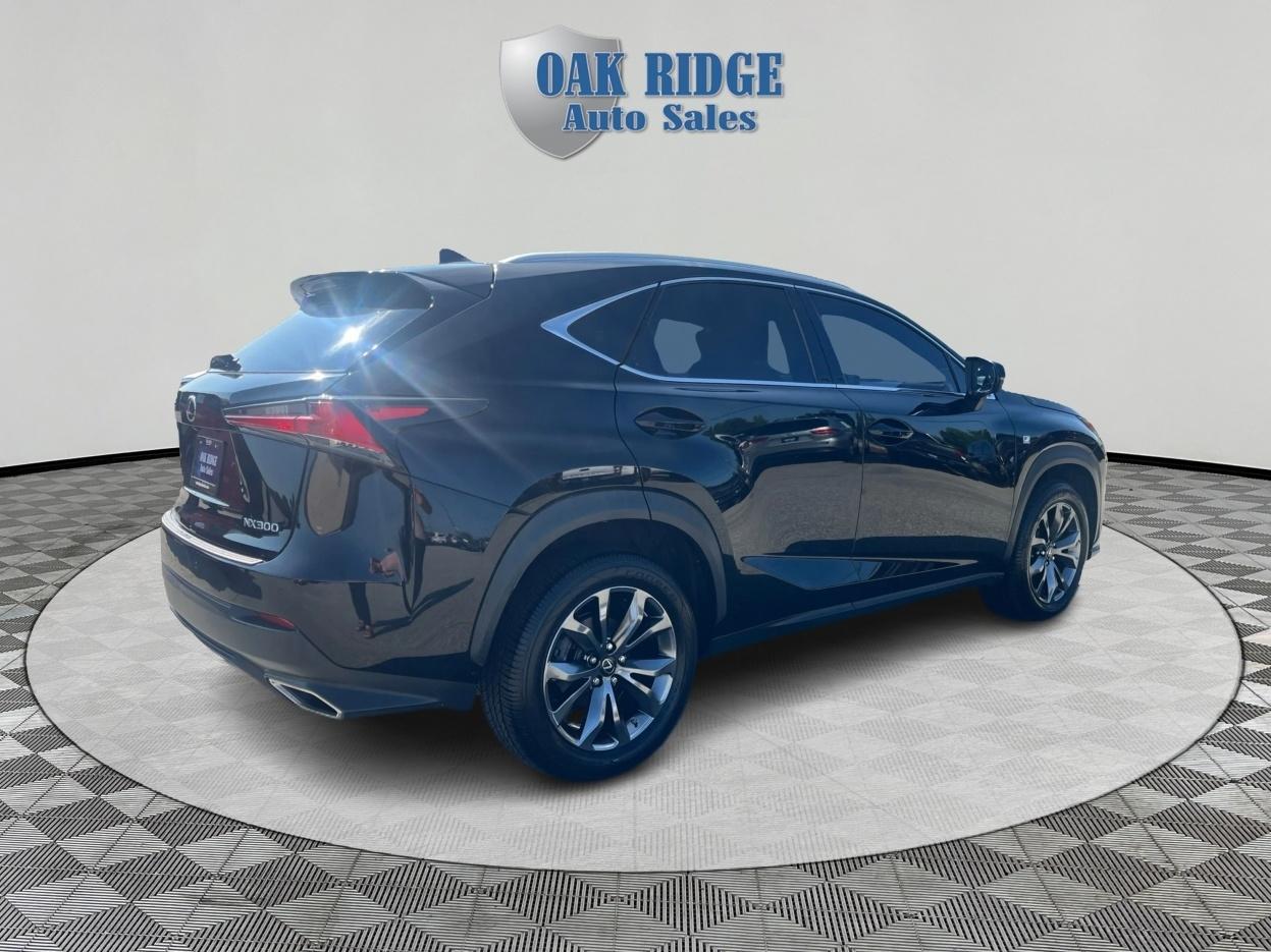 Lexus NX 200t  2018