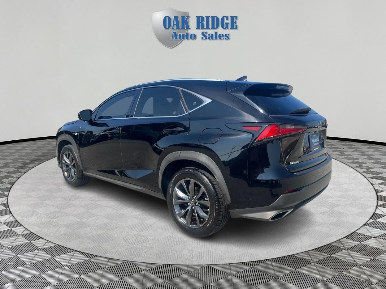Lexus NX 200t  2018