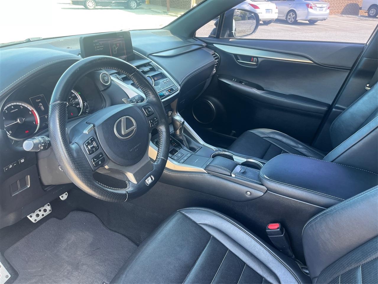 Lexus NX 200t  2018