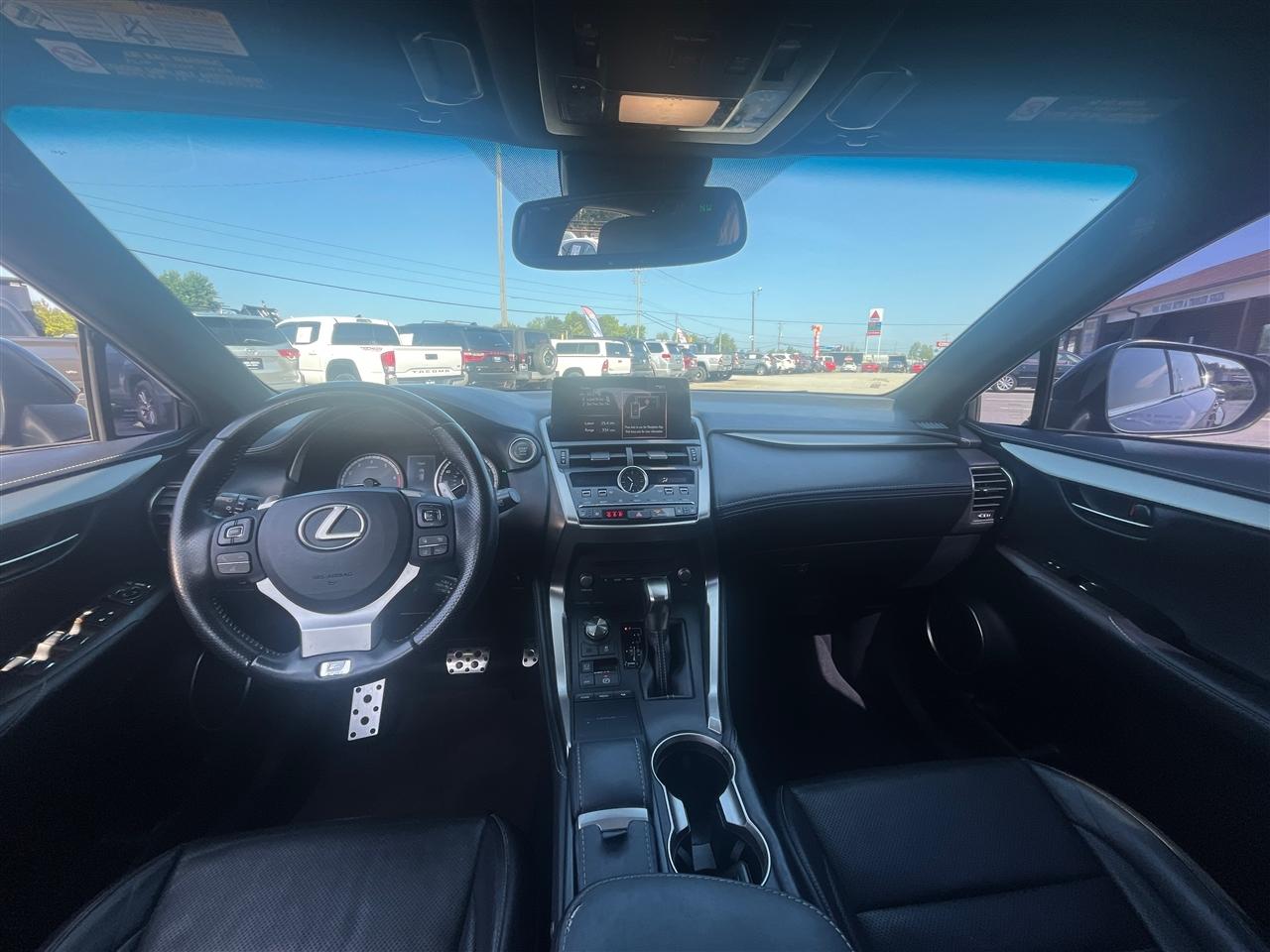 Lexus NX 200t  2018
