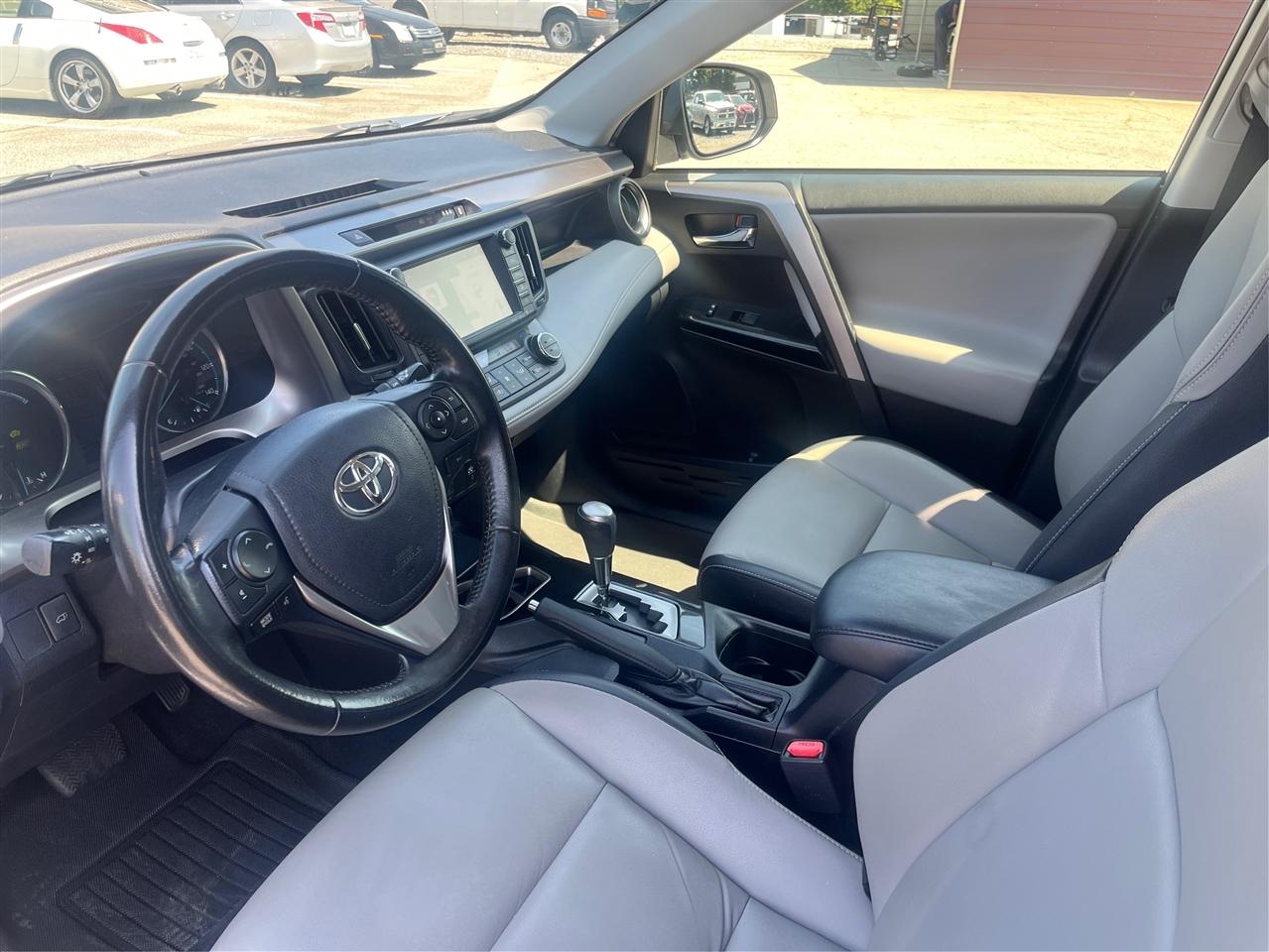 Toyota RAV4 Hybrid  2018