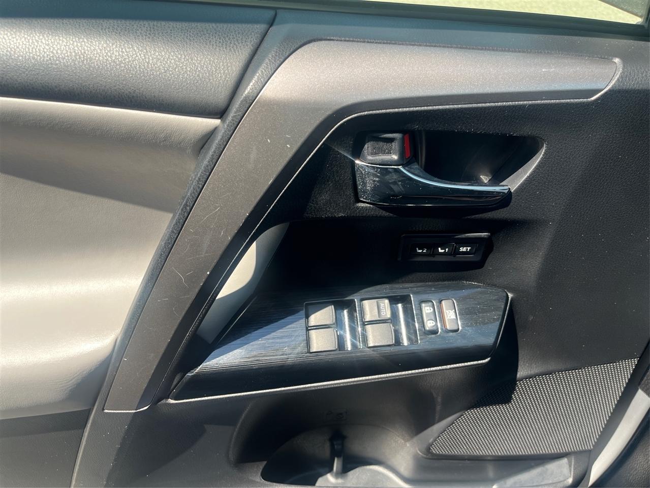 Toyota RAV4 Hybrid  2018