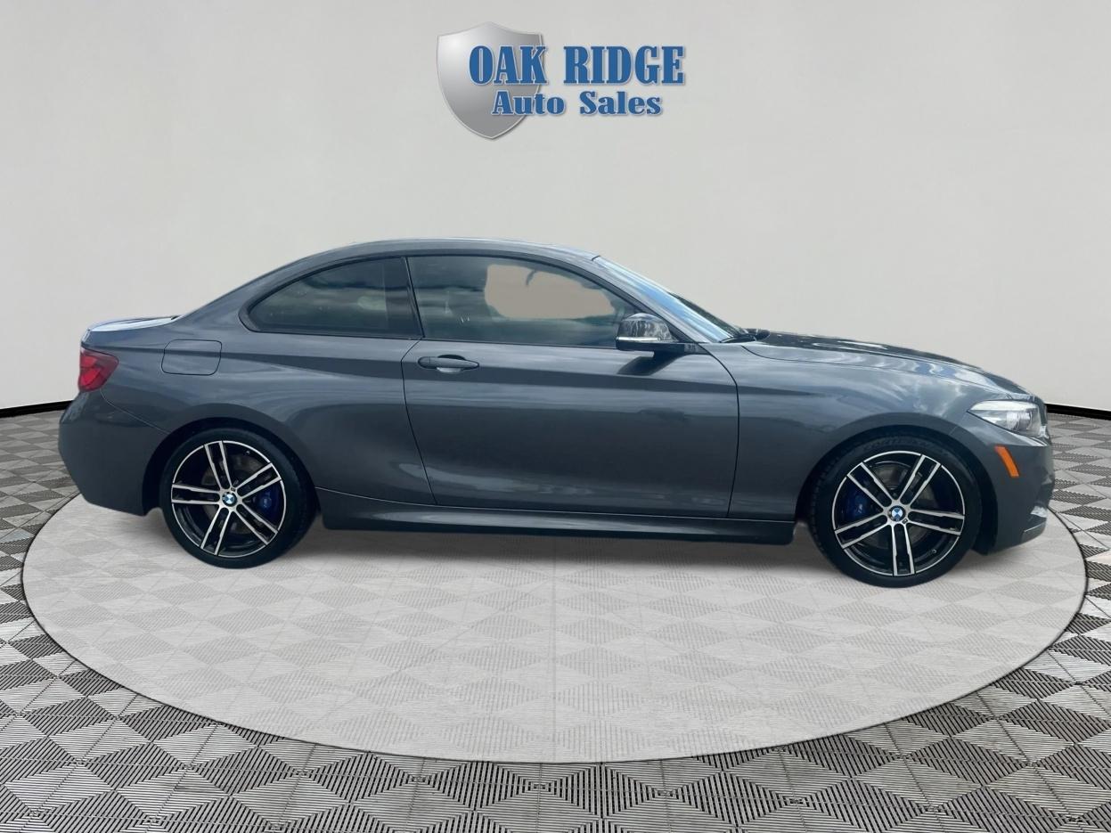 BMW 2-Series  2021
