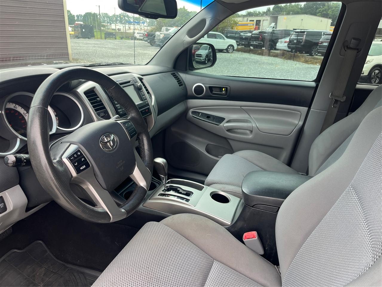 Toyota Tacoma V6 2013