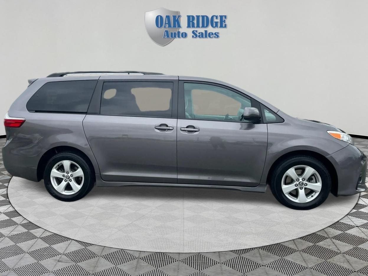 Toyota Sienna  2019