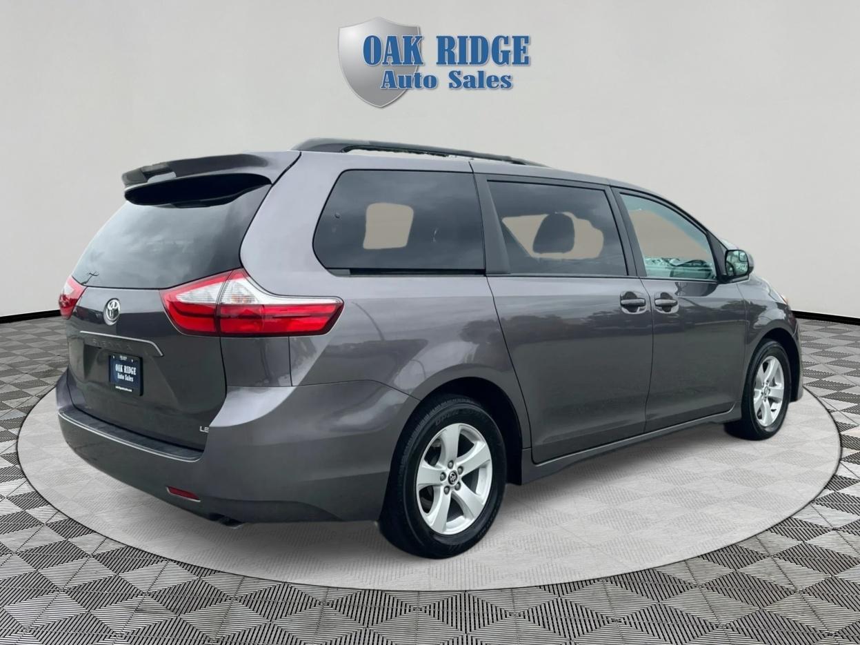 Toyota Sienna  2019