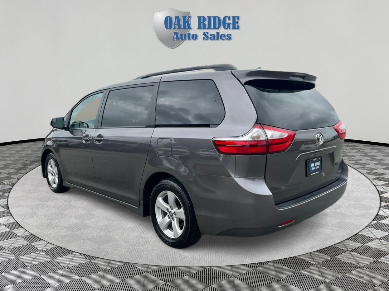 Toyota Sienna  2019
