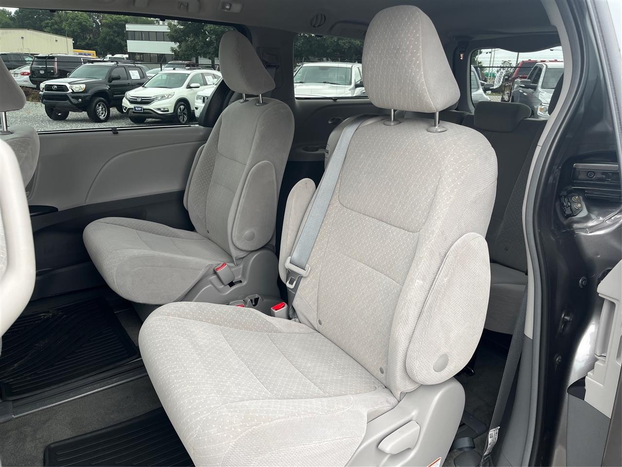 Toyota Sienna  2019