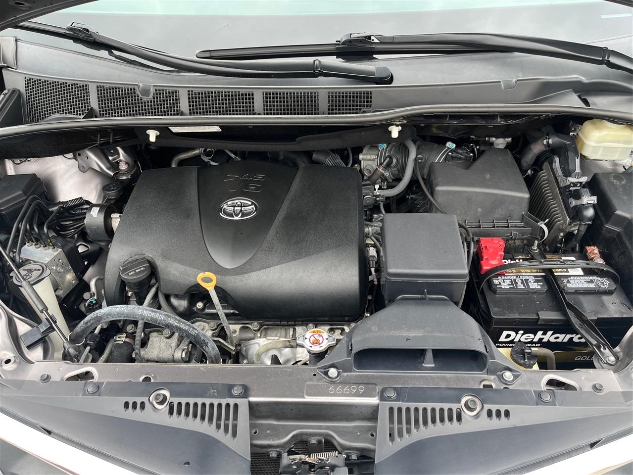 Toyota Sienna  2019