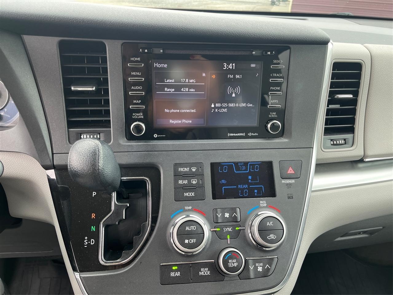 Toyota Sienna  2019