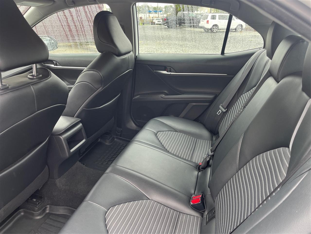 Toyota Camry  2021