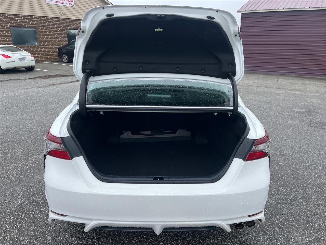 Toyota Camry  2021