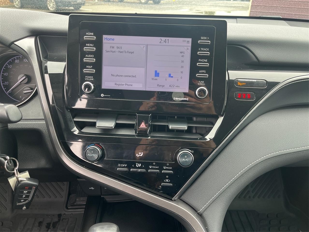 Toyota Camry  2021