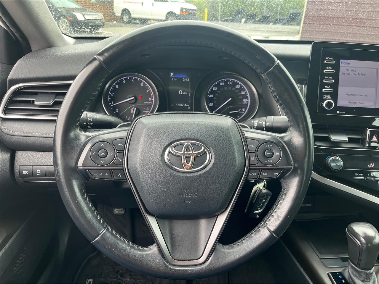 Toyota Camry  2021