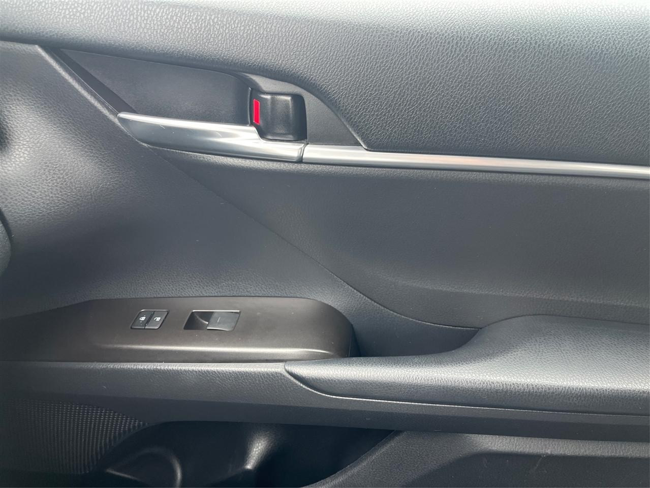 Toyota Camry  2021