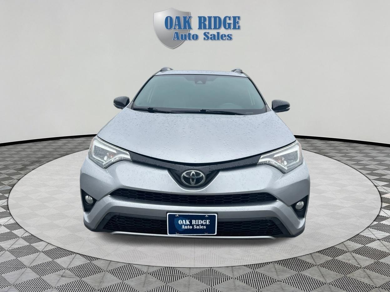 Toyota RAV4  2018
