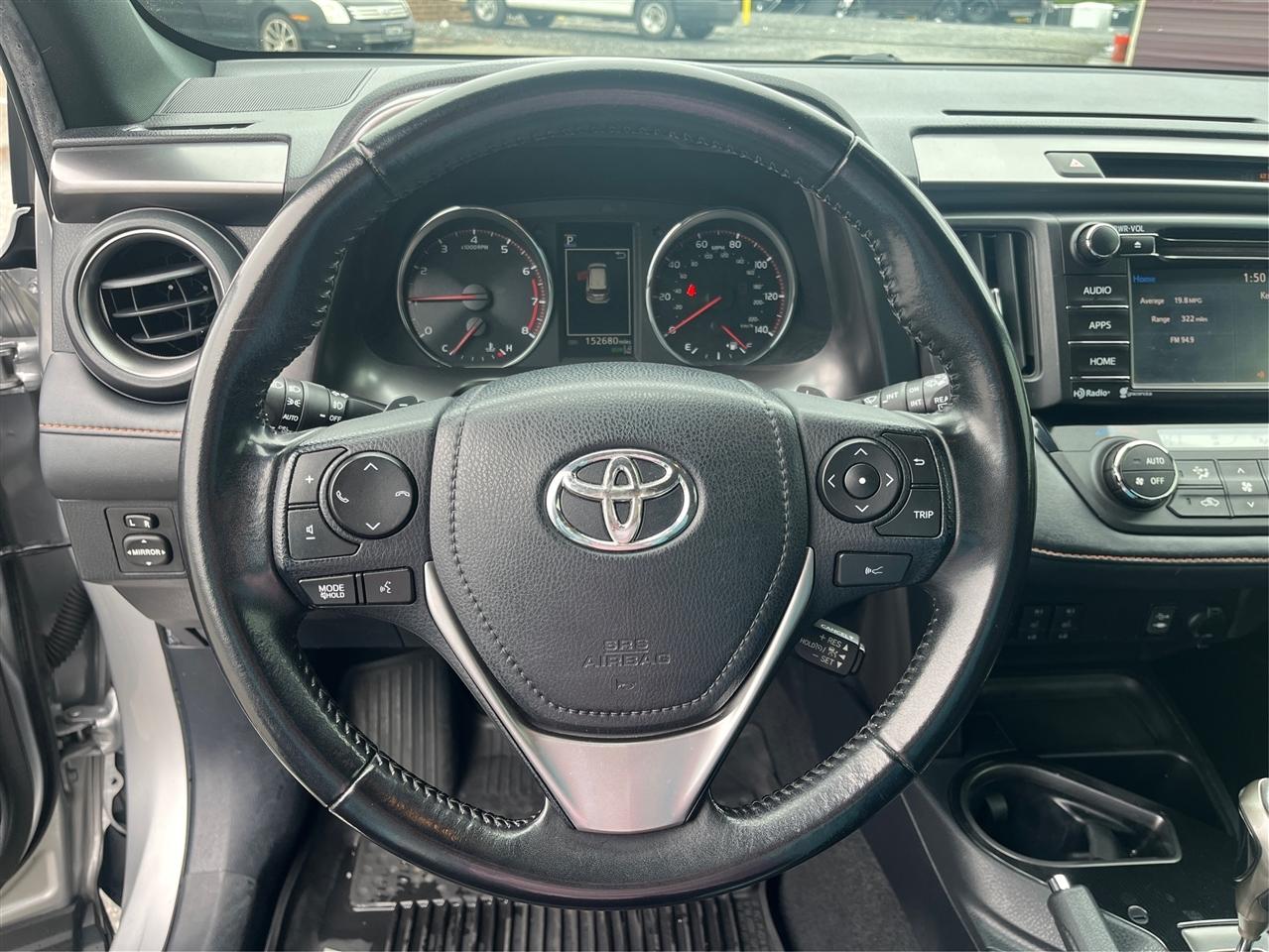 Toyota RAV4  2018