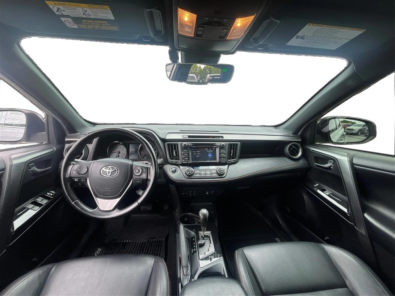 Toyota RAV4  2018