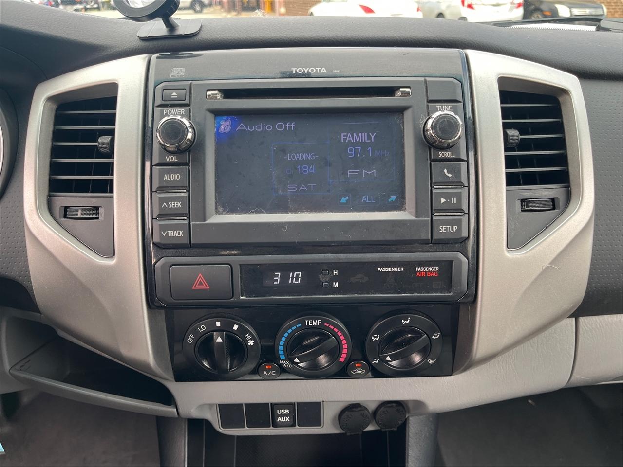 Toyota Tacoma  2013