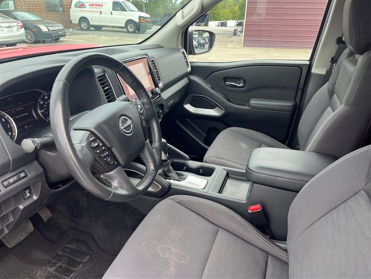 Nissan Frontier SV 2022