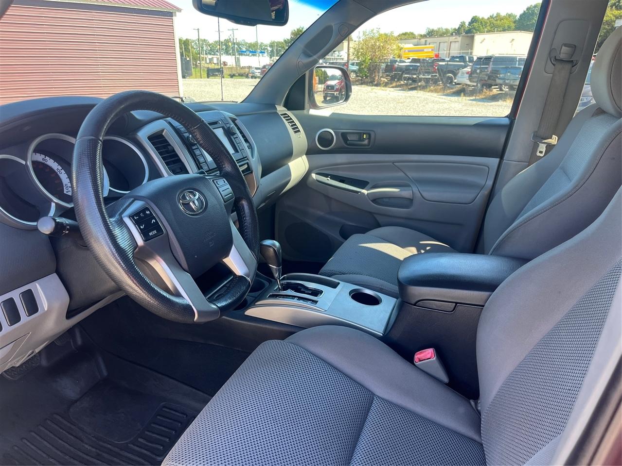 Toyota Tacoma PreRunner V6 2013