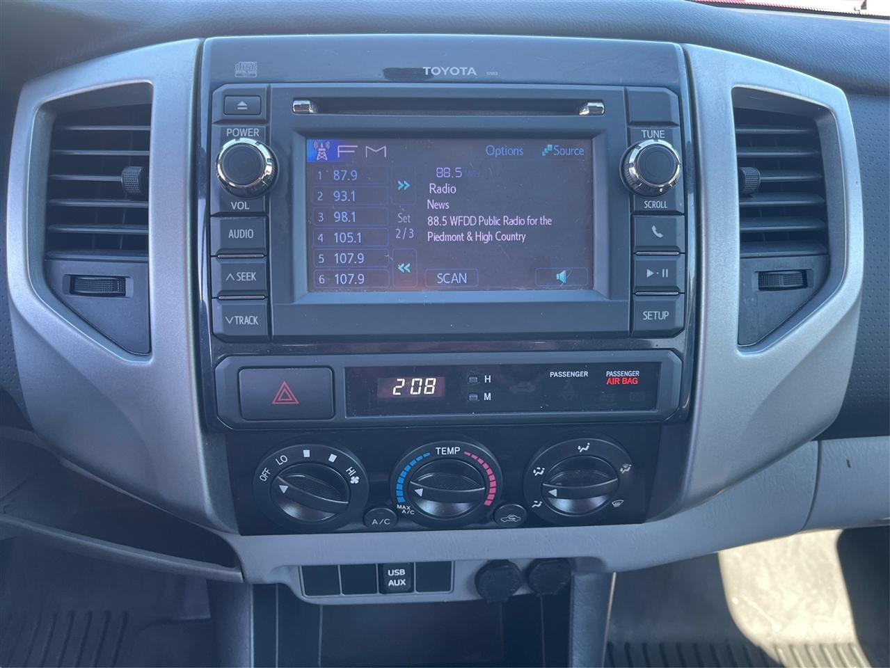 Toyota Tacoma PreRunner V6 2013