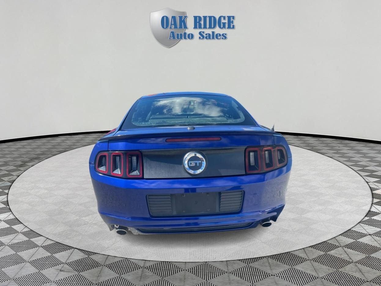 Ford Mustang GT Premium 2013
