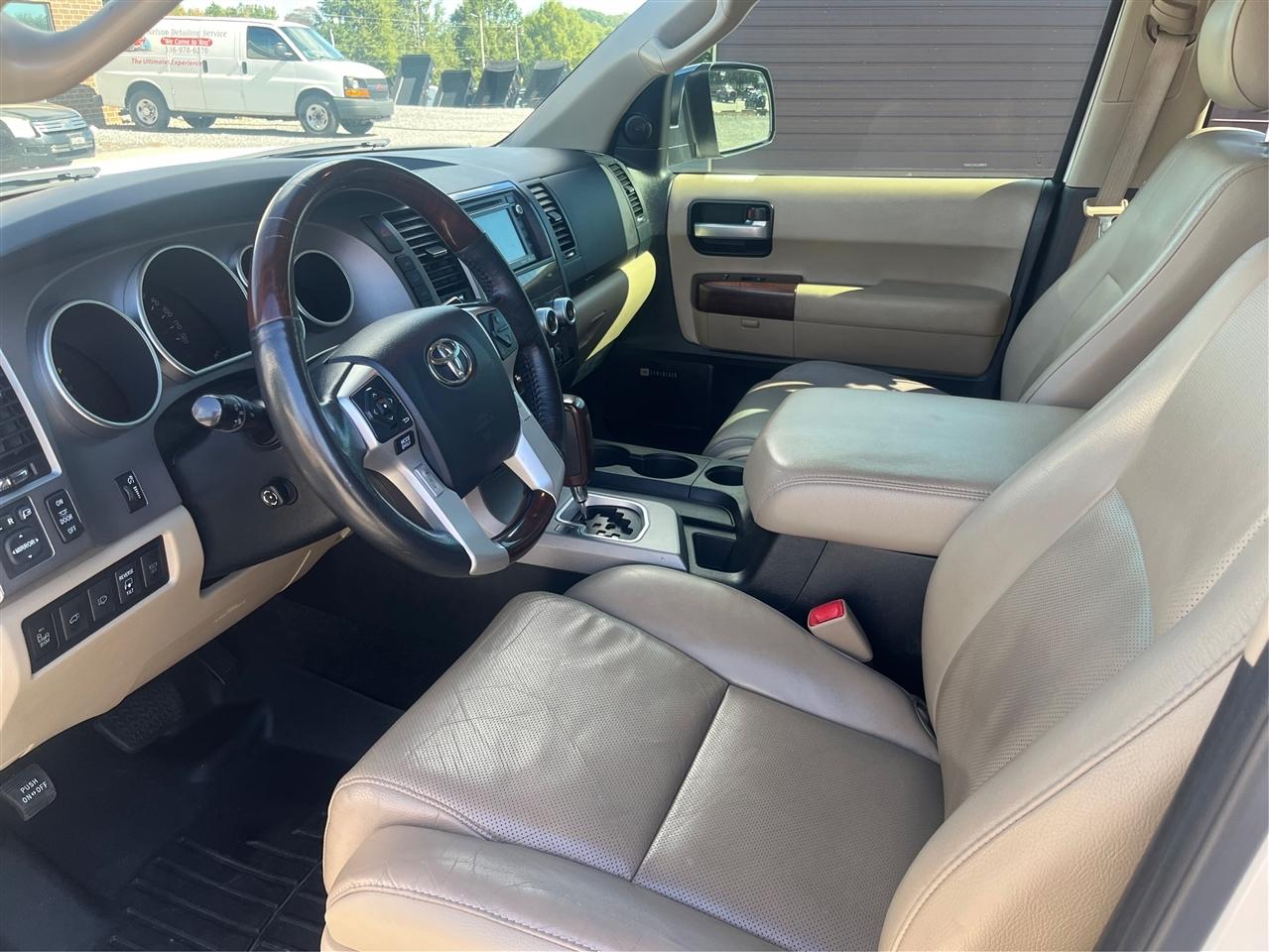 Toyota Sequoia Platinum 2014