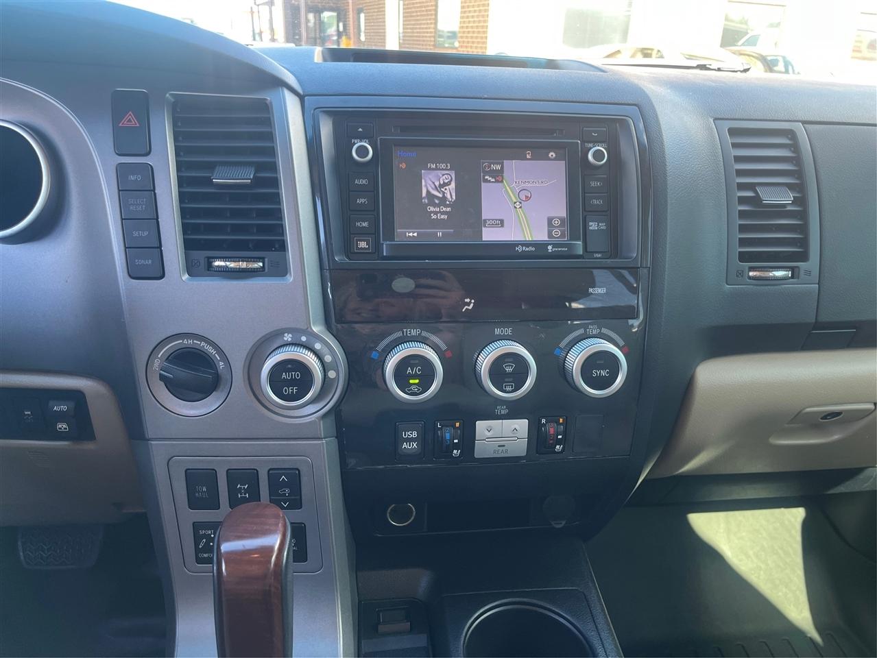 Toyota Sequoia Platinum 2014