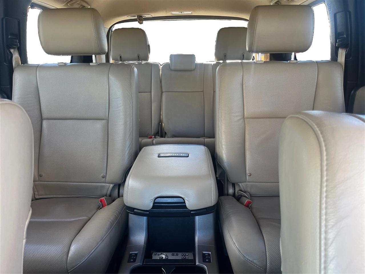 Toyota Sequoia Platinum 2014