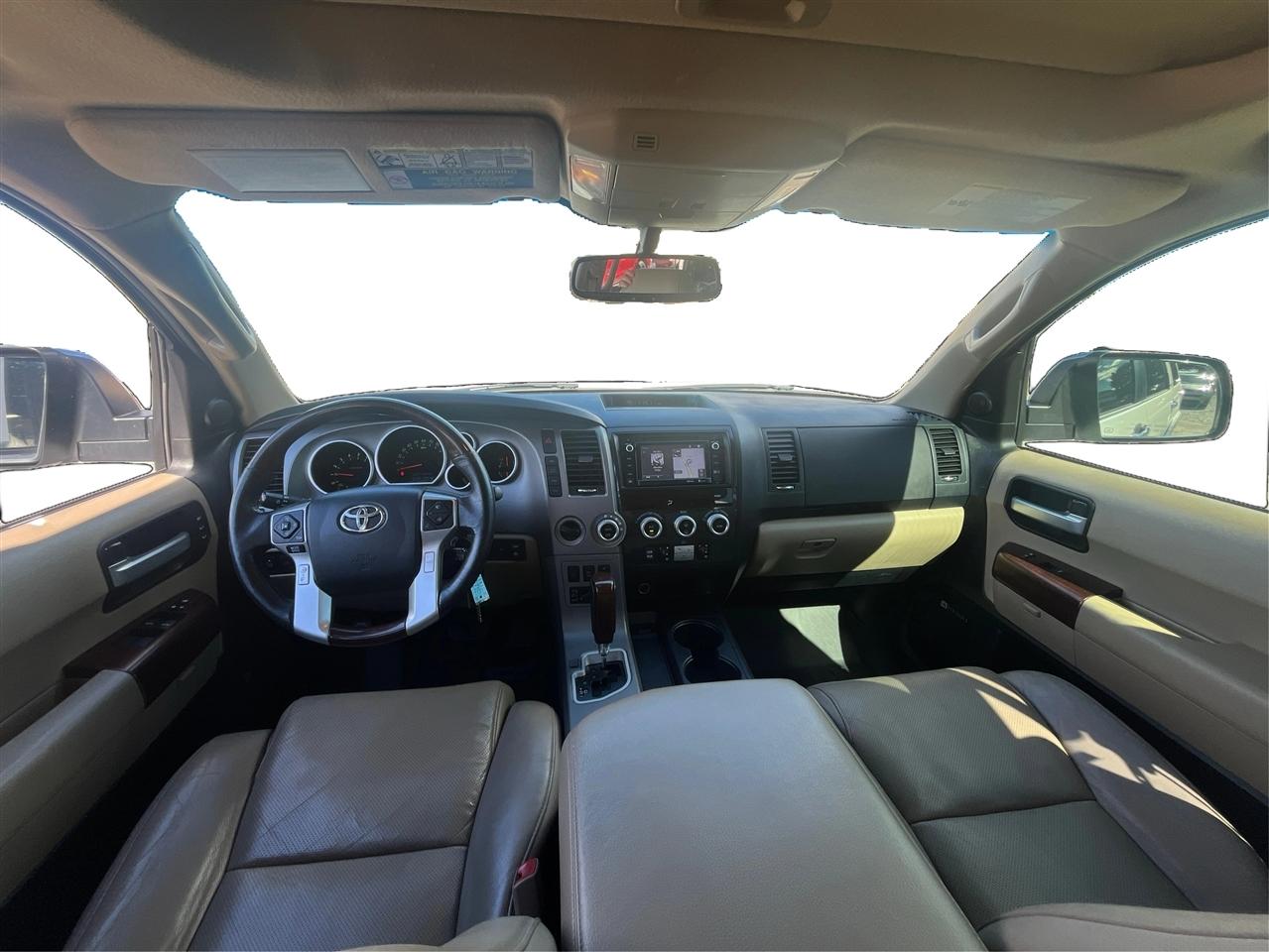 Toyota Sequoia Platinum 2014