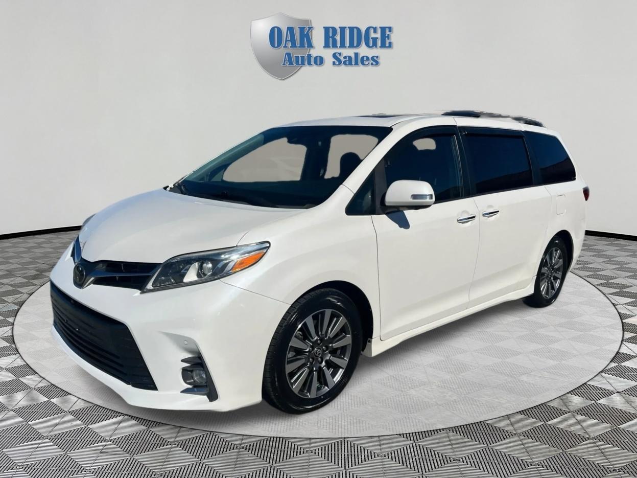 Toyota Sienna Limited Premium 7-Passenger 2020