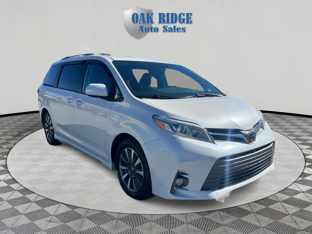 Toyota Sienna Limited Premium 7-Passenger 2020